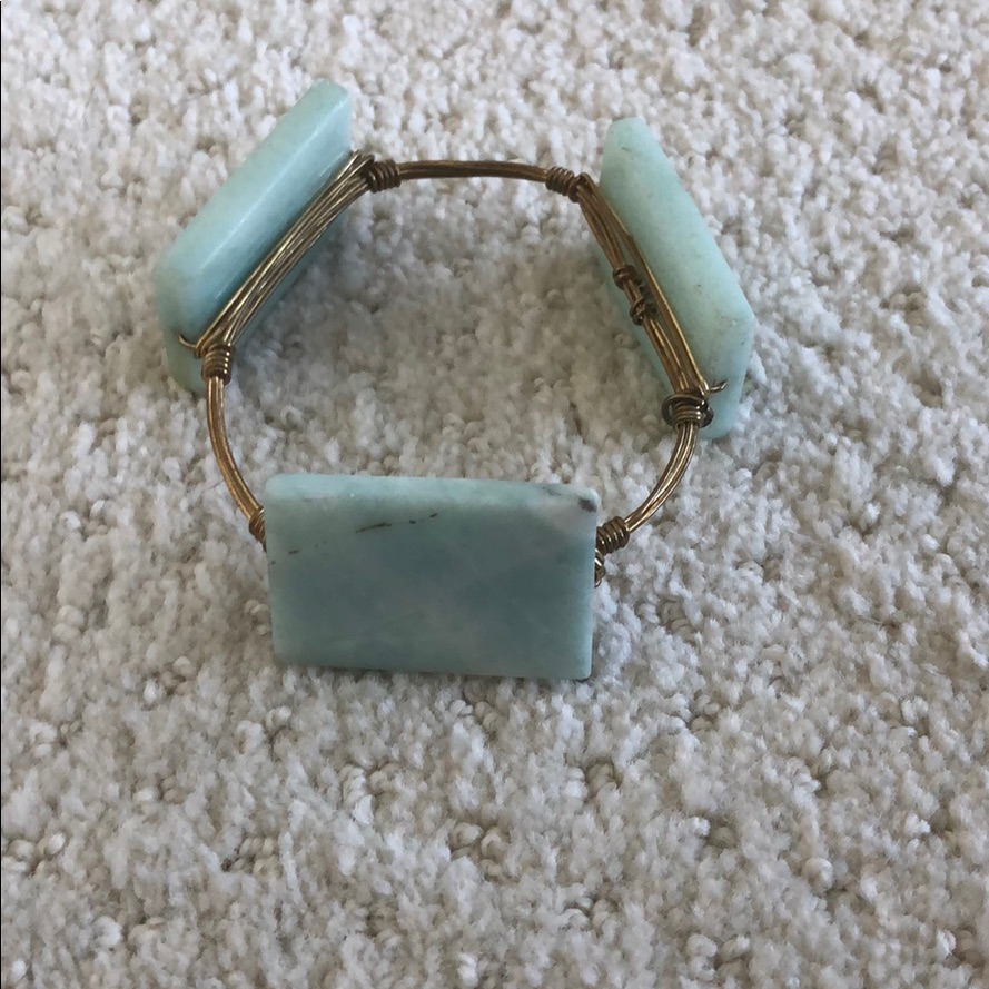 Light Blue Stone Bourbon Bowties Bracelet 20$